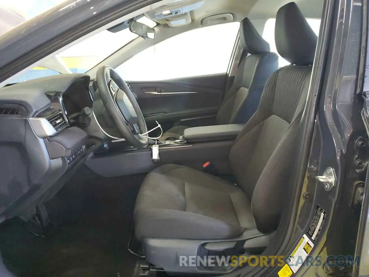 7 Фотография поврежденного автомобиля 4T1DAACK8SU510654 TOYOTA CAMRY 2025