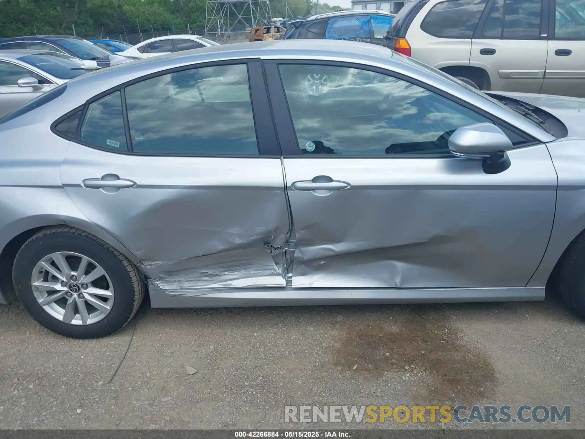 13 Photograph of a damaged car 4T1DAACK8SU511996 TOYOTA CAMRY 2025