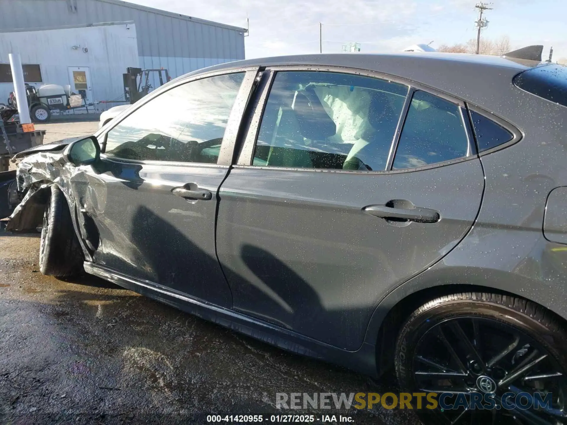 15 Photograph of a damaged car 4T1DAACK8SU526403 TOYOTA CAMRY 2025
