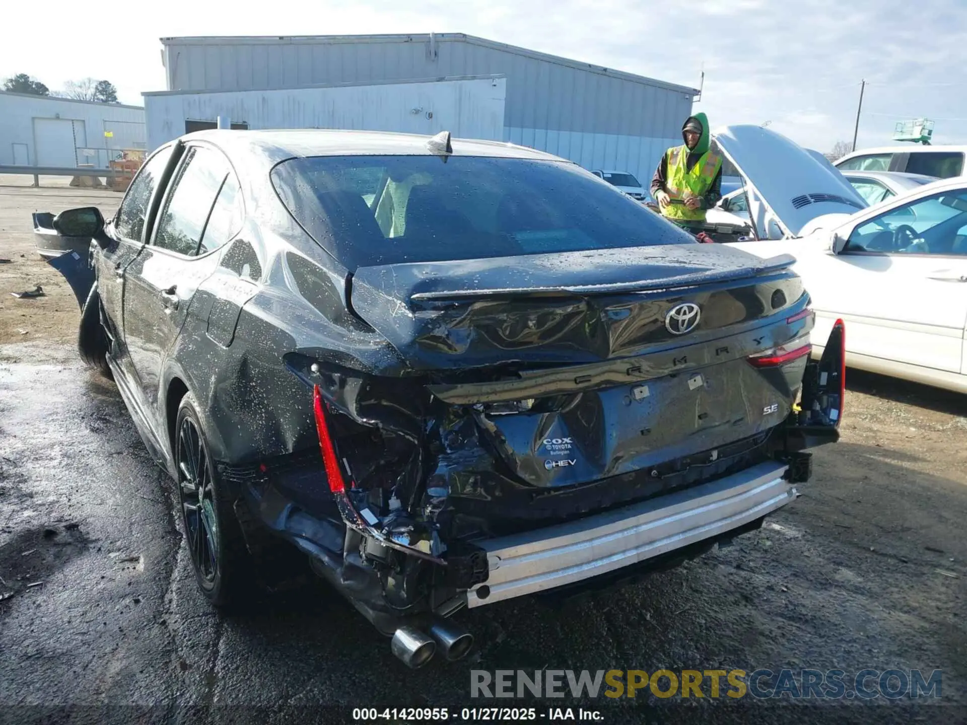 17 Photograph of a damaged car 4T1DAACK8SU526403 TOYOTA CAMRY 2025