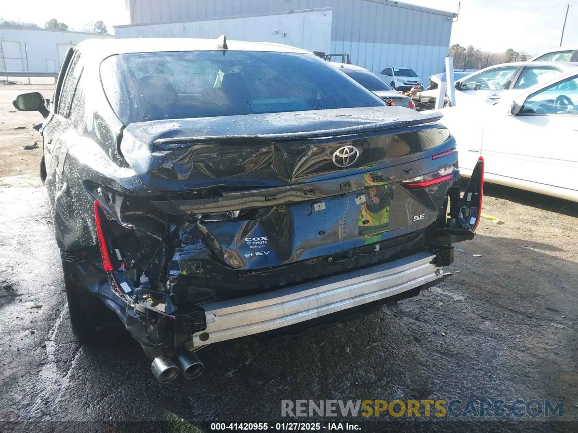 18 Photograph of a damaged car 4T1DAACK8SU526403 TOYOTA CAMRY 2025