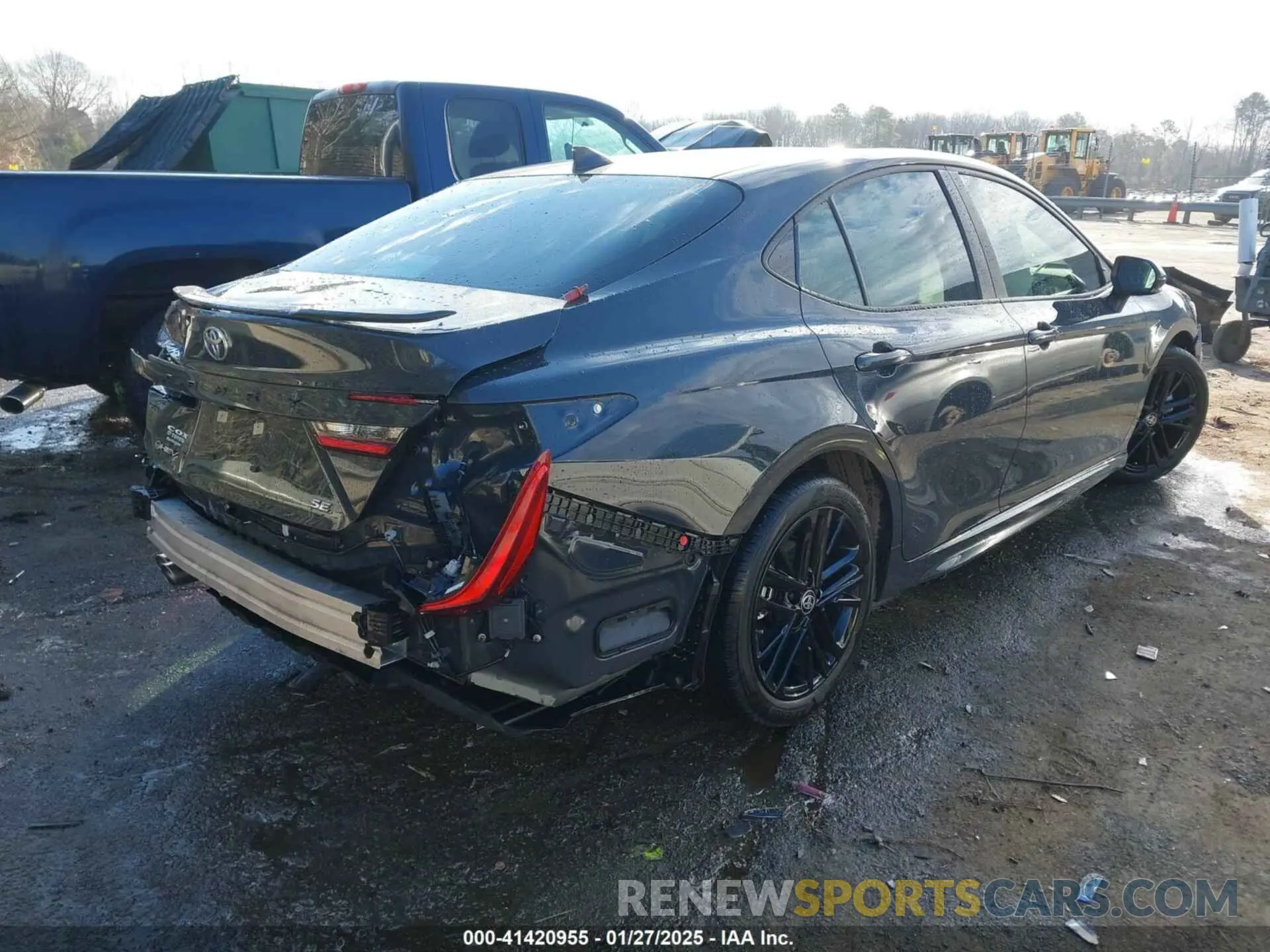 4 Photograph of a damaged car 4T1DAACK8SU526403 TOYOTA CAMRY 2025