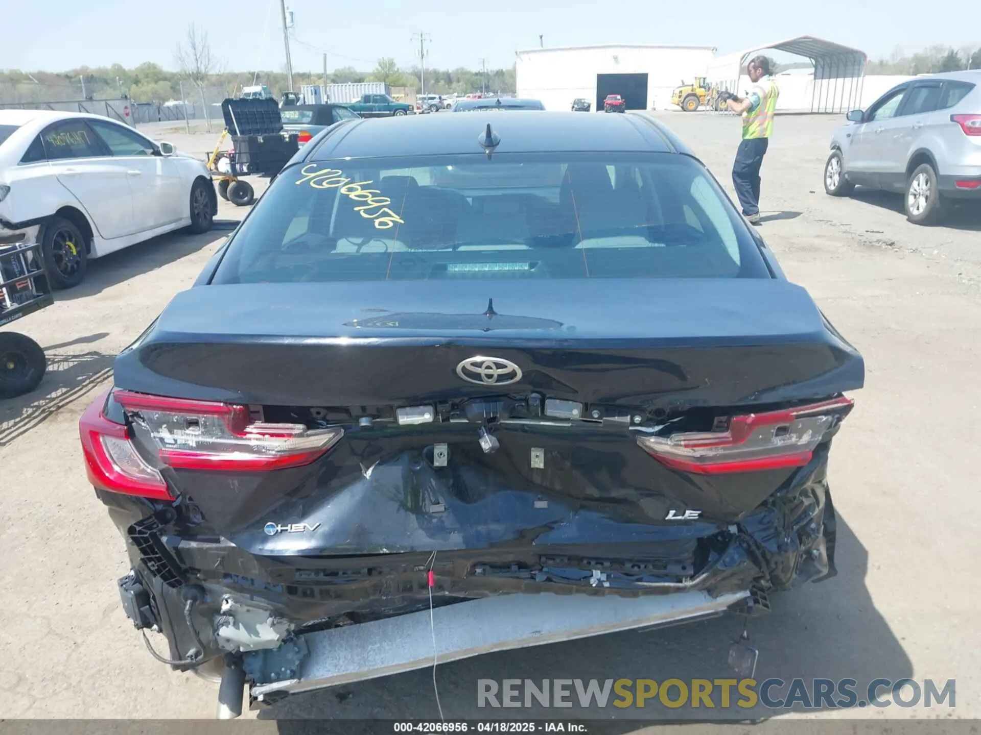 16 Photograph of a damaged car 4T1DAACK8SU533173 TOYOTA CAMRY 2025