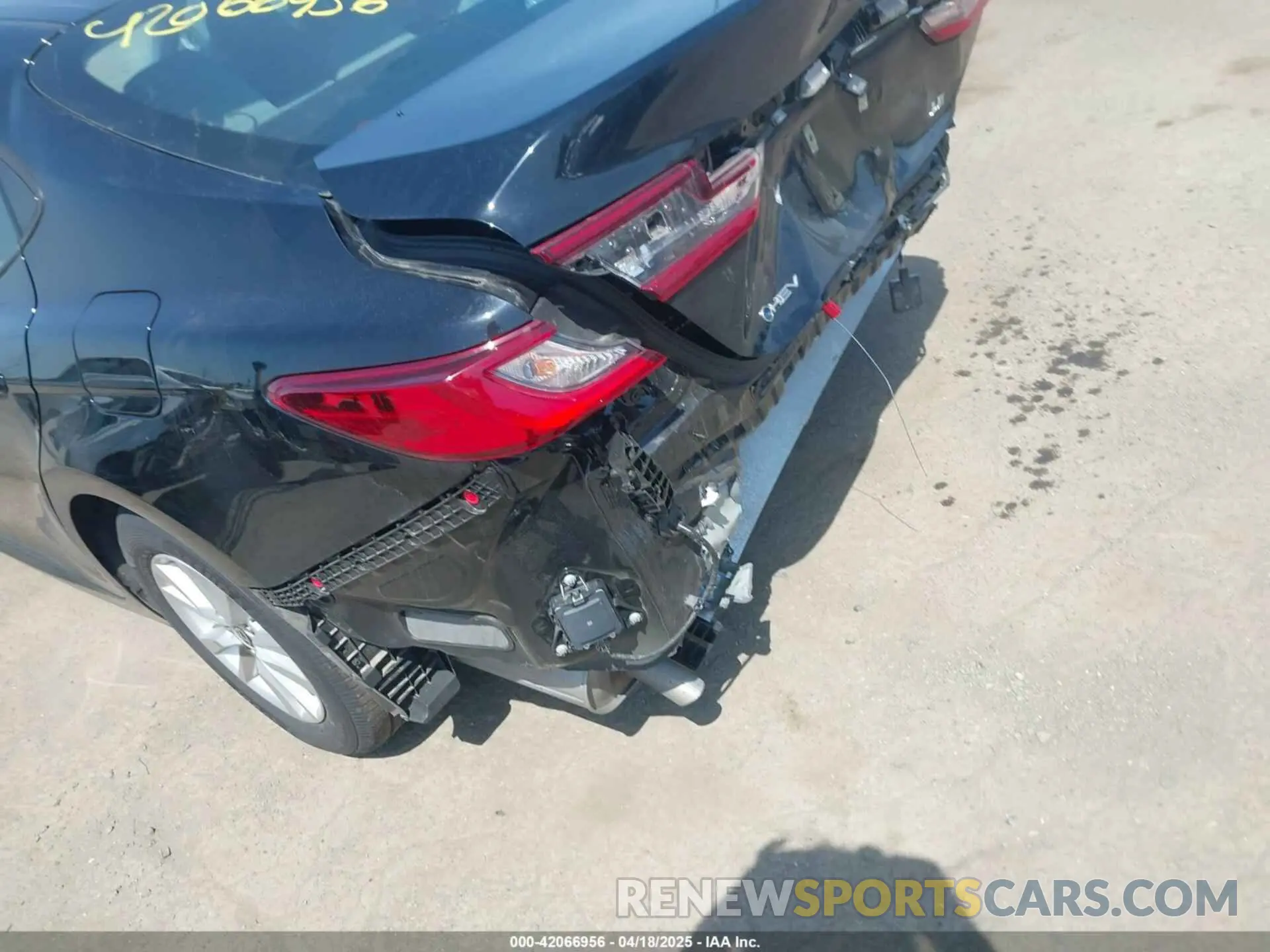 6 Photograph of a damaged car 4T1DAACK8SU533173 TOYOTA CAMRY 2025