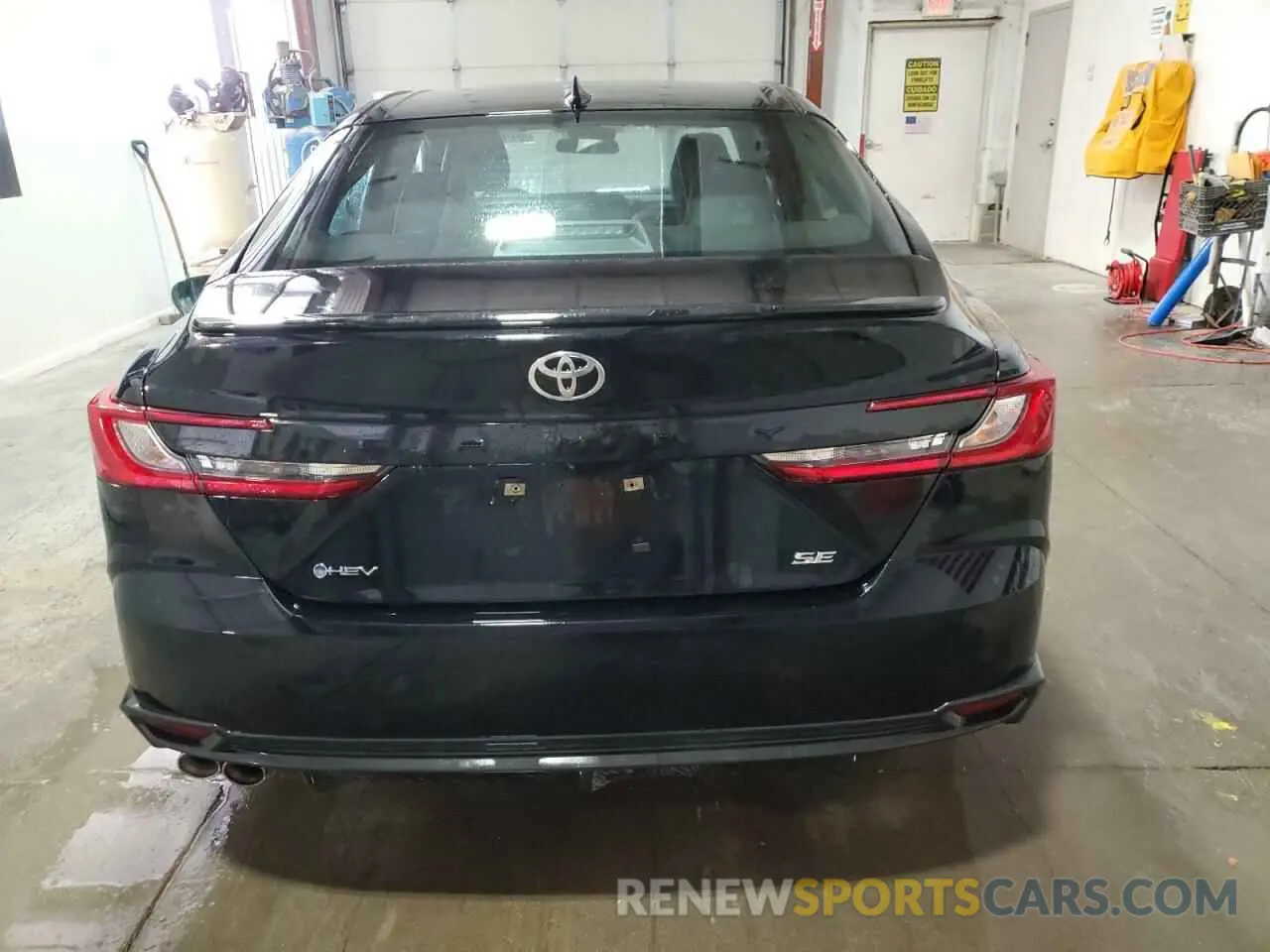 6 Фотография поврежденного автомобиля 4T1DAACK9SU009790 TOYOTA CAMRY 2025