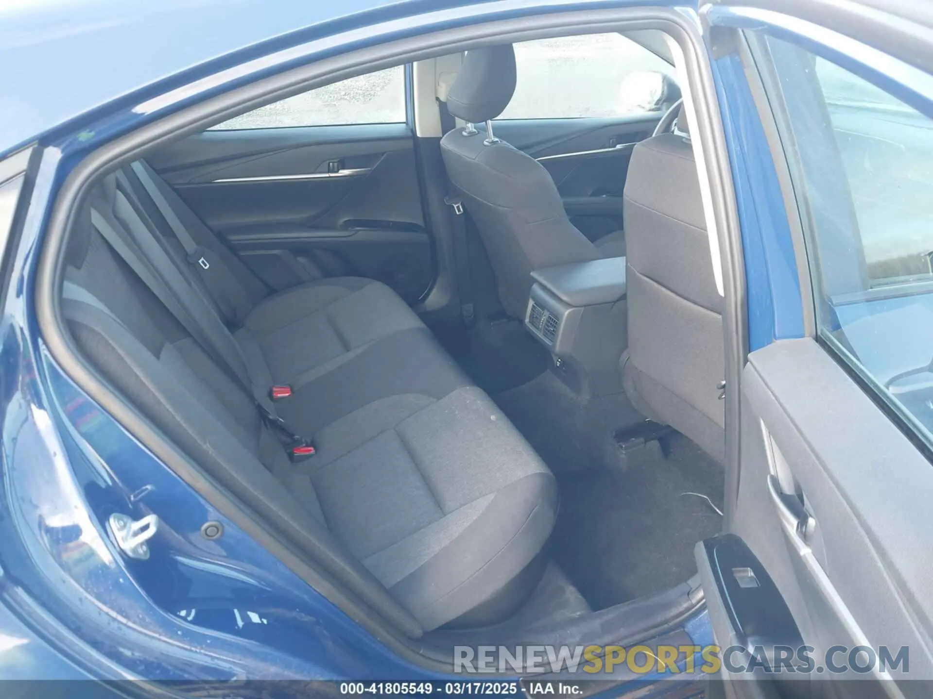 8 Photograph of a damaged car 4T1DAACK9SU012916 TOYOTA CAMRY 2025