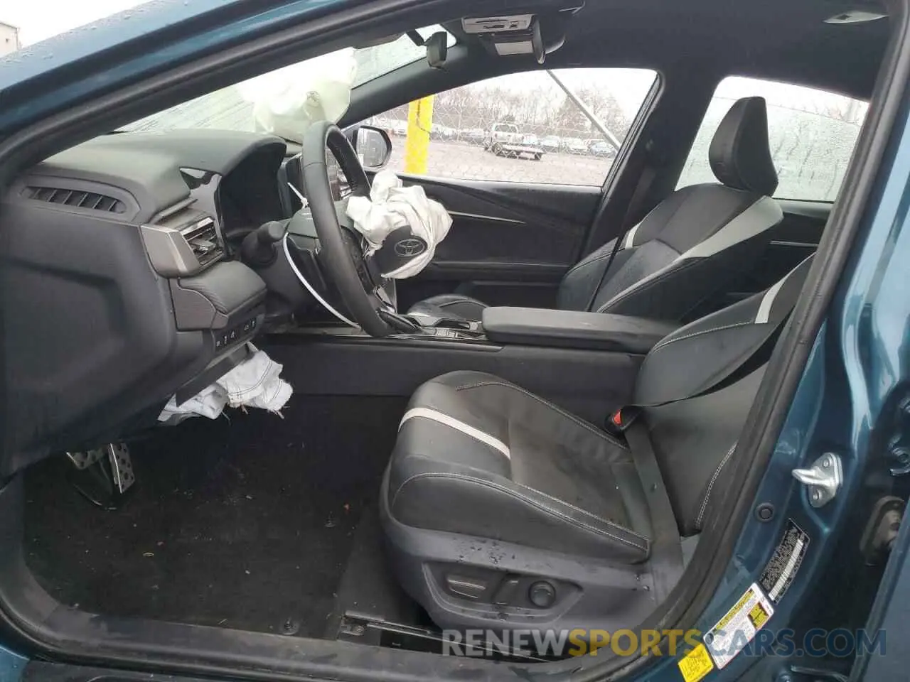 7 Фотография поврежденного автомобиля 4T1DAACK9SU015668 TOYOTA CAMRY 2025