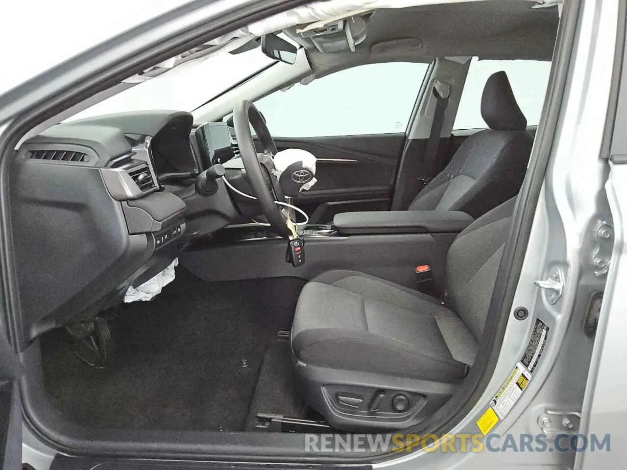 7 Фотография поврежденного автомобиля 4T1DAACK9SU018473 TOYOTA CAMRY 2025