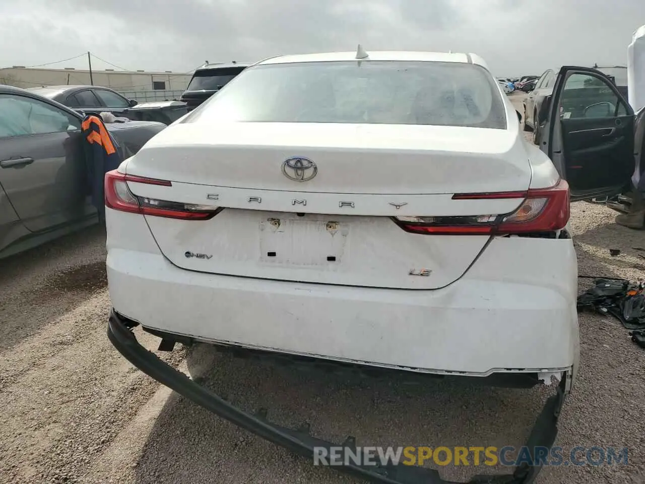 6 Photograph of a damaged car 4T1DAACK9SU029800 TOYOTA CAMRY 2025