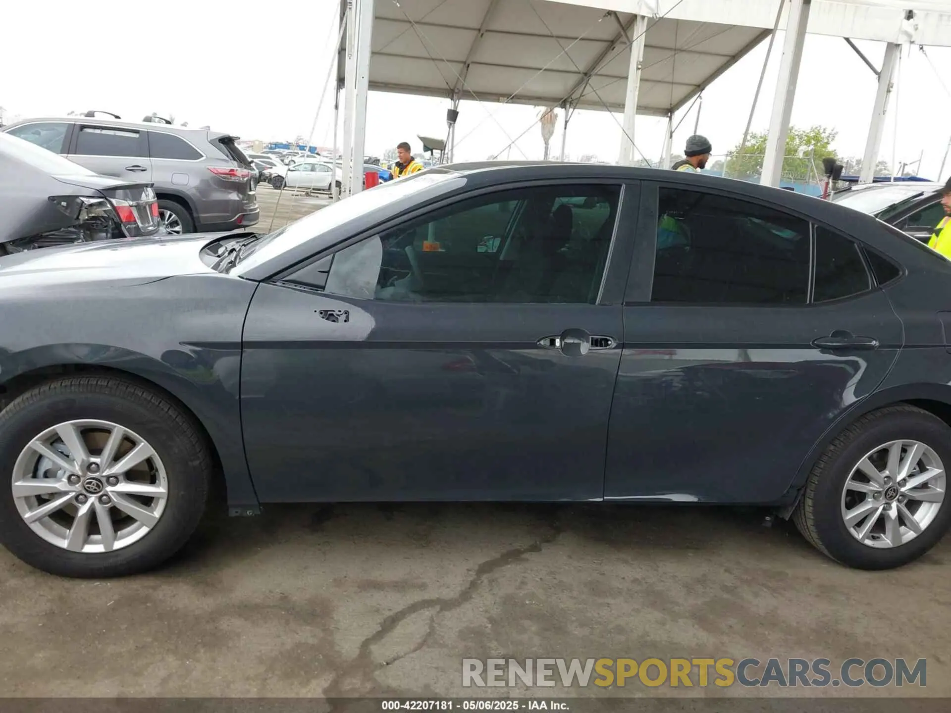 15 Photograph of a damaged car 4T1DAACK9SU043003 TOYOTA CAMRY 2025