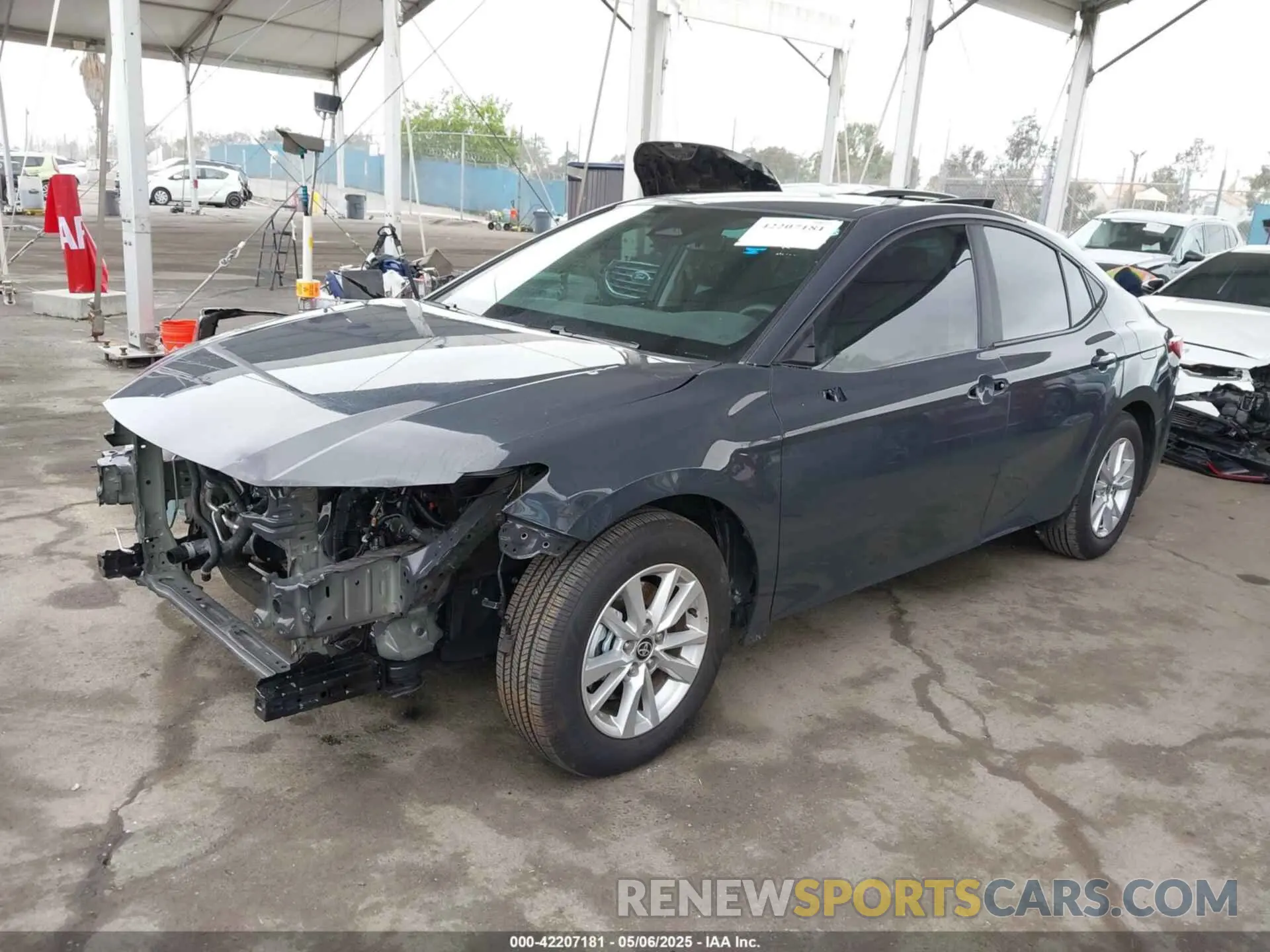 2 Photograph of a damaged car 4T1DAACK9SU043003 TOYOTA CAMRY 2025