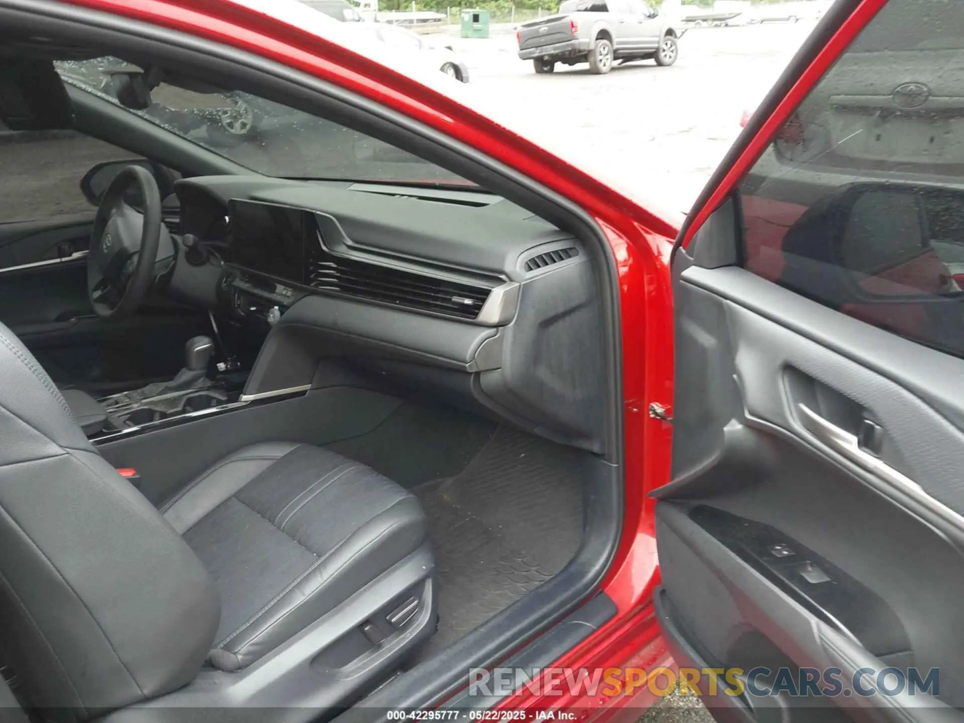 5 Фотография поврежденного автомобиля 4T1DAACK9SU054325 TOYOTA CAMRY 2025