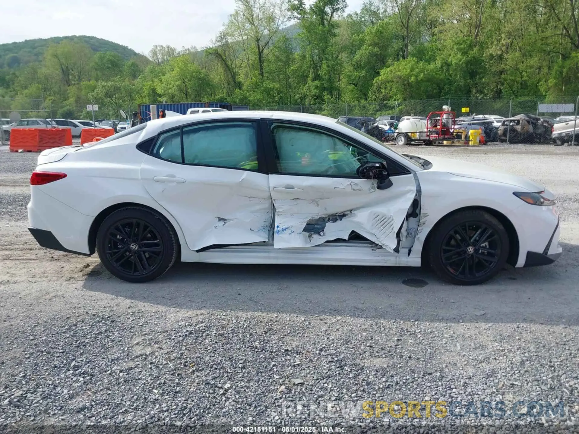 12 Photograph of a damaged car 4T1DAACK9SU126902 TOYOTA CAMRY 2025