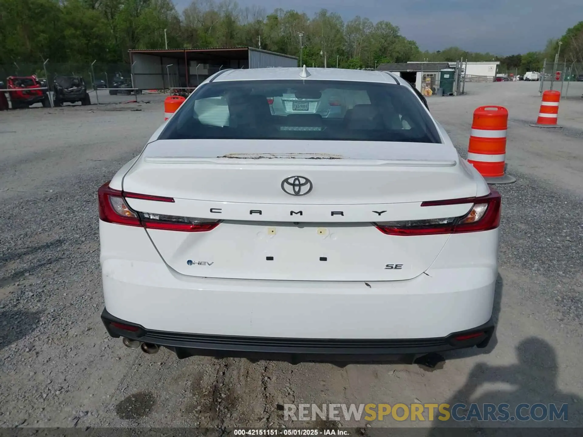 15 Photograph of a damaged car 4T1DAACK9SU126902 TOYOTA CAMRY 2025