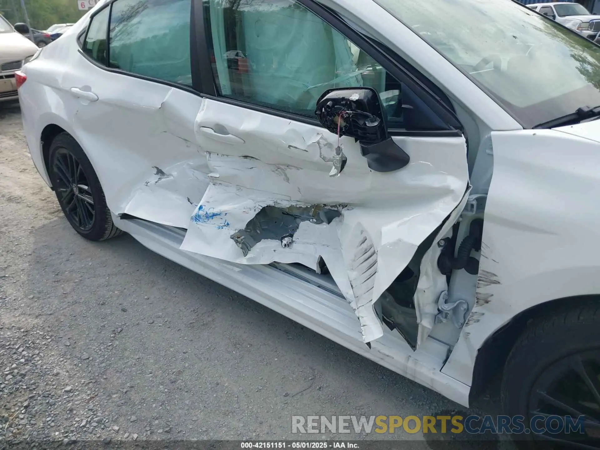 6 Photograph of a damaged car 4T1DAACK9SU126902 TOYOTA CAMRY 2025