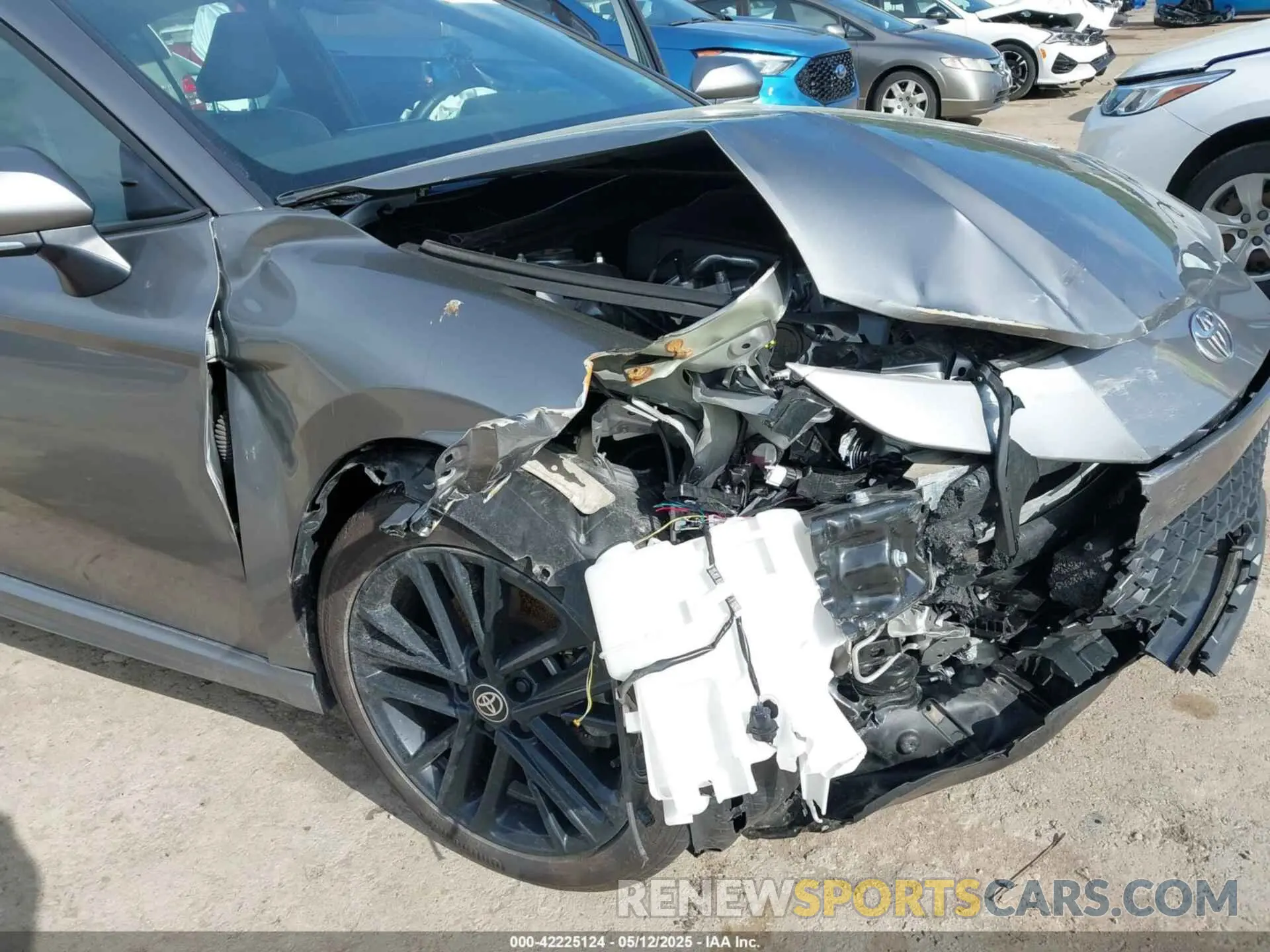 6 Photograph of a damaged car 4T1DAACK9SU518259 TOYOTA CAMRY 2025