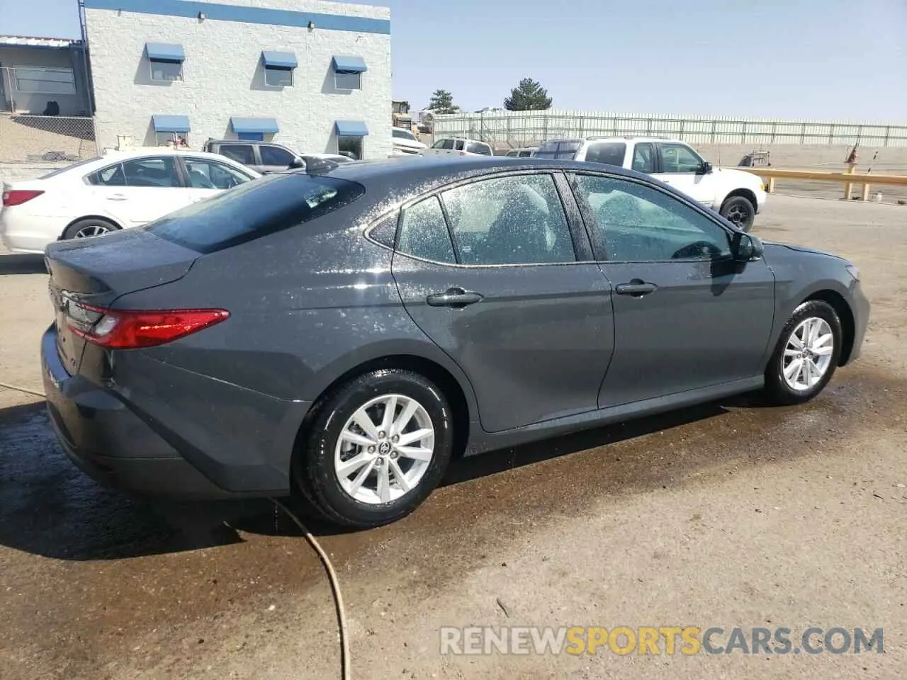 3 Фотография поврежденного автомобиля 4T1DAACK9SU526653 TOYOTA CAMRY 2025