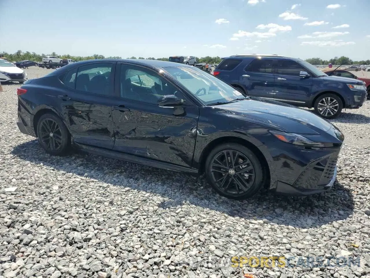 4 Photograph of a damaged car 4T1DAACK9SU565162 TOYOTA CAMRY 2025