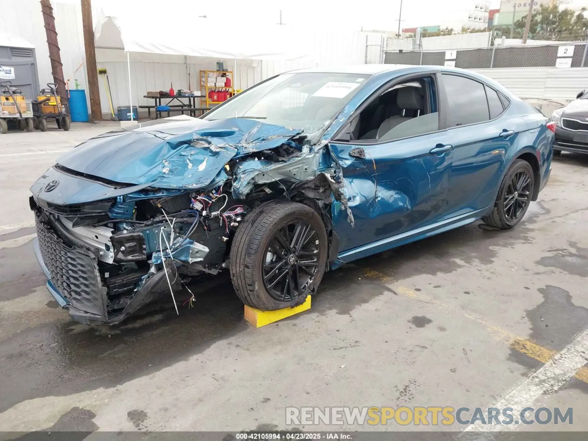 2 Фотография поврежденного автомобиля 4T1DAACK9SU570670 TOYOTA CAMRY 2025