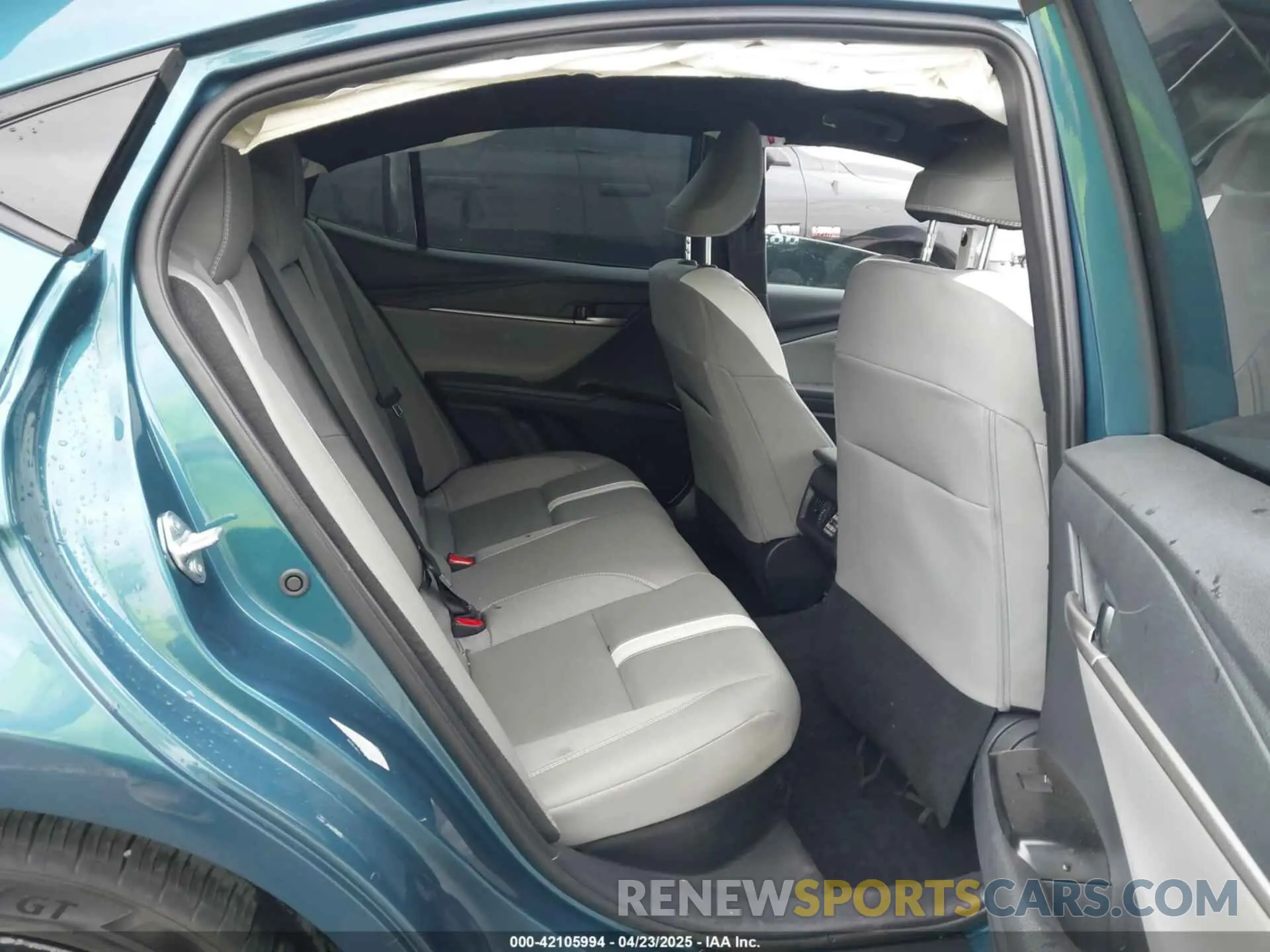 8 Фотография поврежденного автомобиля 4T1DAACK9SU570670 TOYOTA CAMRY 2025