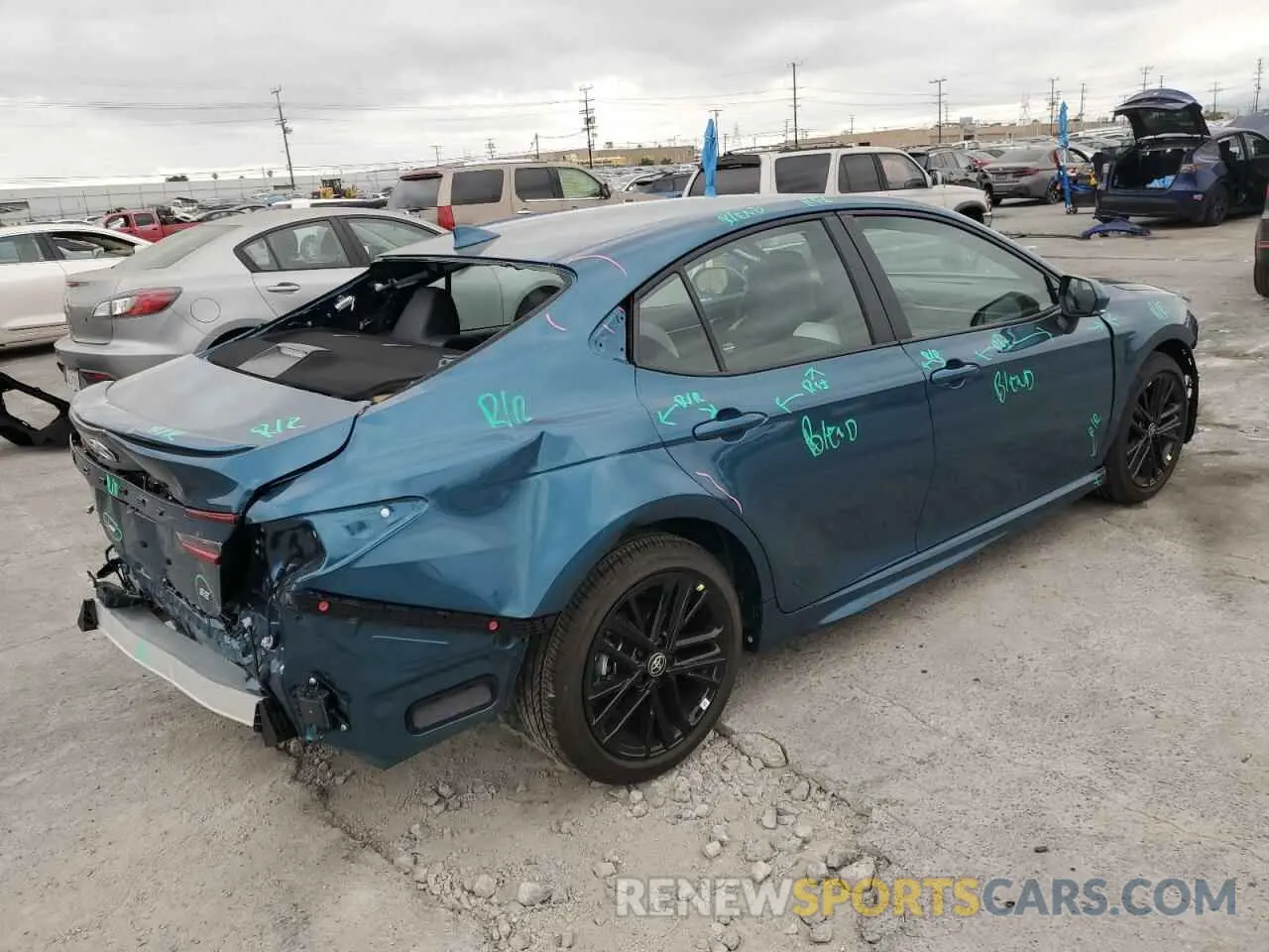 3 Фотография поврежденного автомобиля 4T1DAACK9SU577571 TOYOTA CAMRY 2025