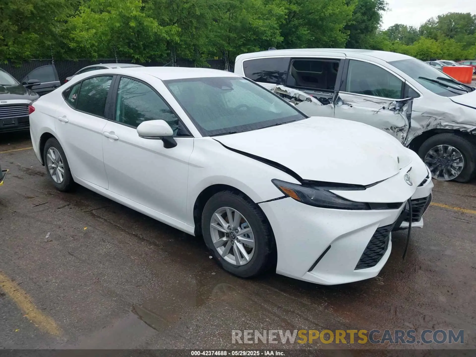 1 Photograph of a damaged car 4T1DAACK9SU593317 TOYOTA CAMRY 2025
