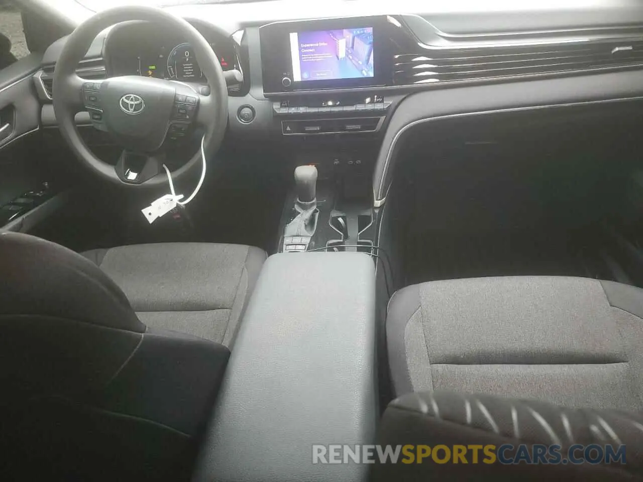 8 Фотография поврежденного автомобиля 4T1DAACKXSU043785 TOYOTA CAMRY 2025