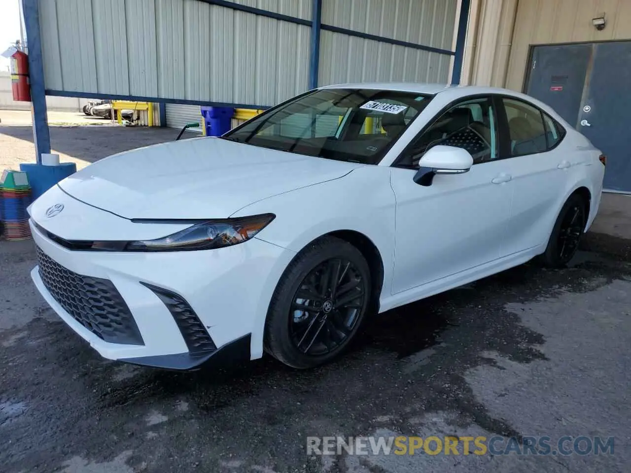 1 Фотография поврежденного автомобиля 4T1DAACKXSU073787 TOYOTA CAMRY 2025