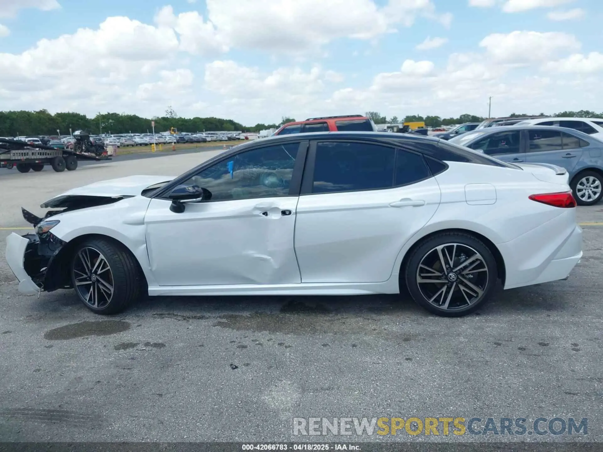 14 Photograph of a damaged car 4T1DAACKXSU079945 TOYOTA CAMRY 2025