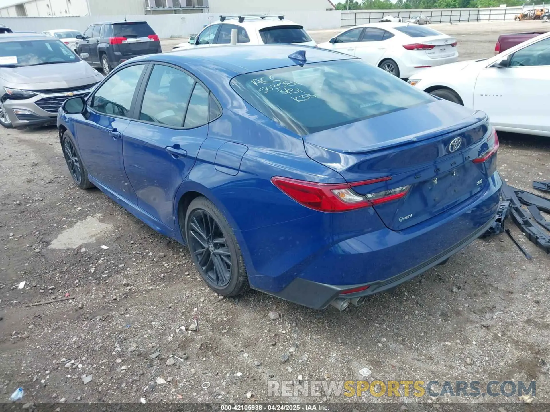 3 Photograph of a damaged car 4T1DAACKXSU090976 TOYOTA CAMRY 2025