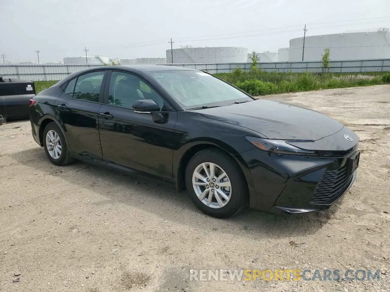 4 Photograph of a damaged car 4T1DAACKXSU151274 TOYOTA CAMRY 2025