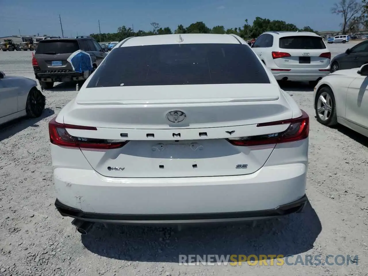 6 Фотография поврежденного автомобиля 4T1DAACKXSU521784 TOYOTA CAMRY 2025