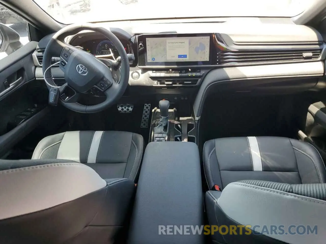 8 Фотография поврежденного автомобиля 4T1DAACKXSU521784 TOYOTA CAMRY 2025