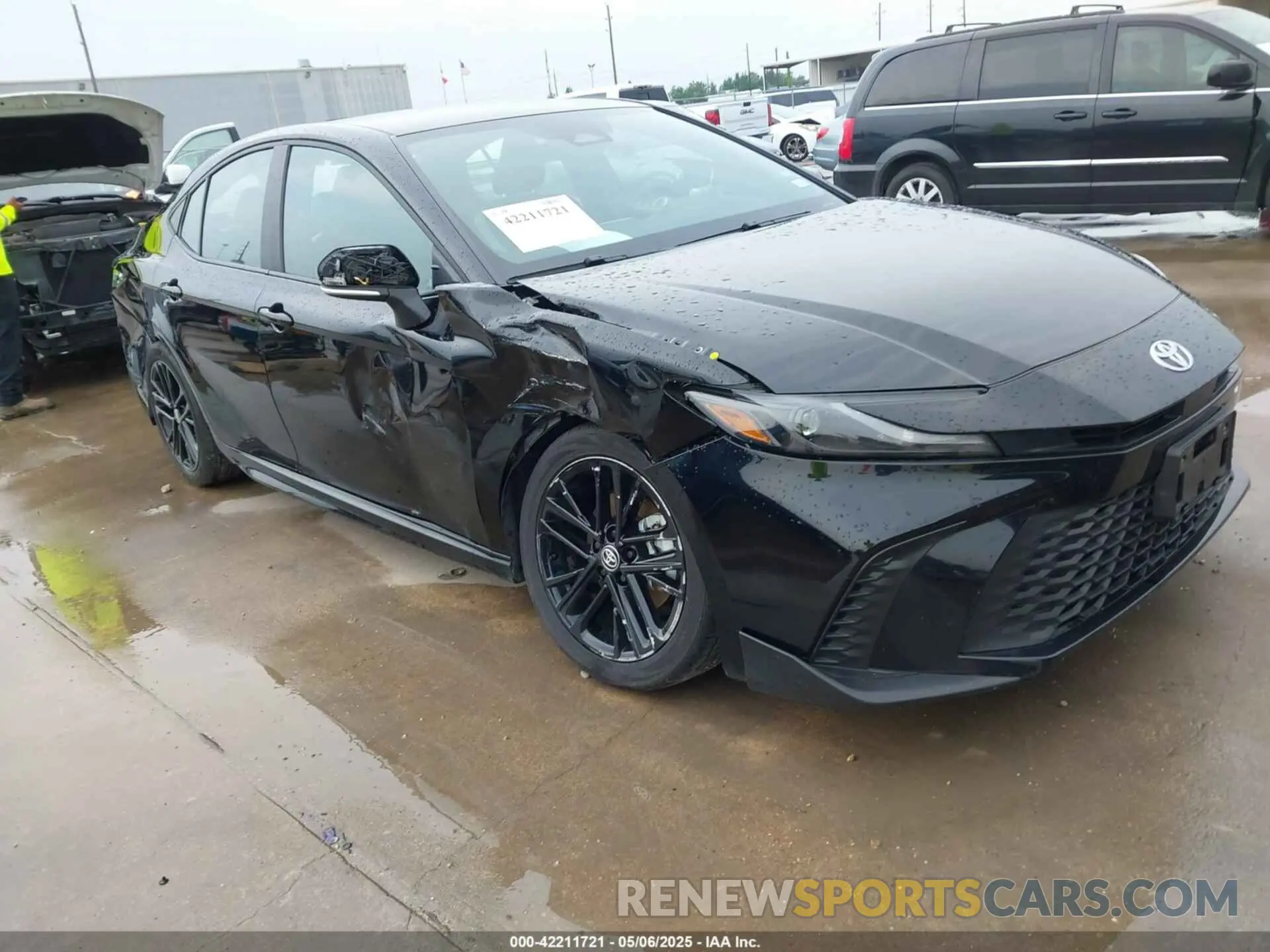 1 Photograph of a damaged car 4T1DAACKXSU526497 TOYOTA CAMRY 2025