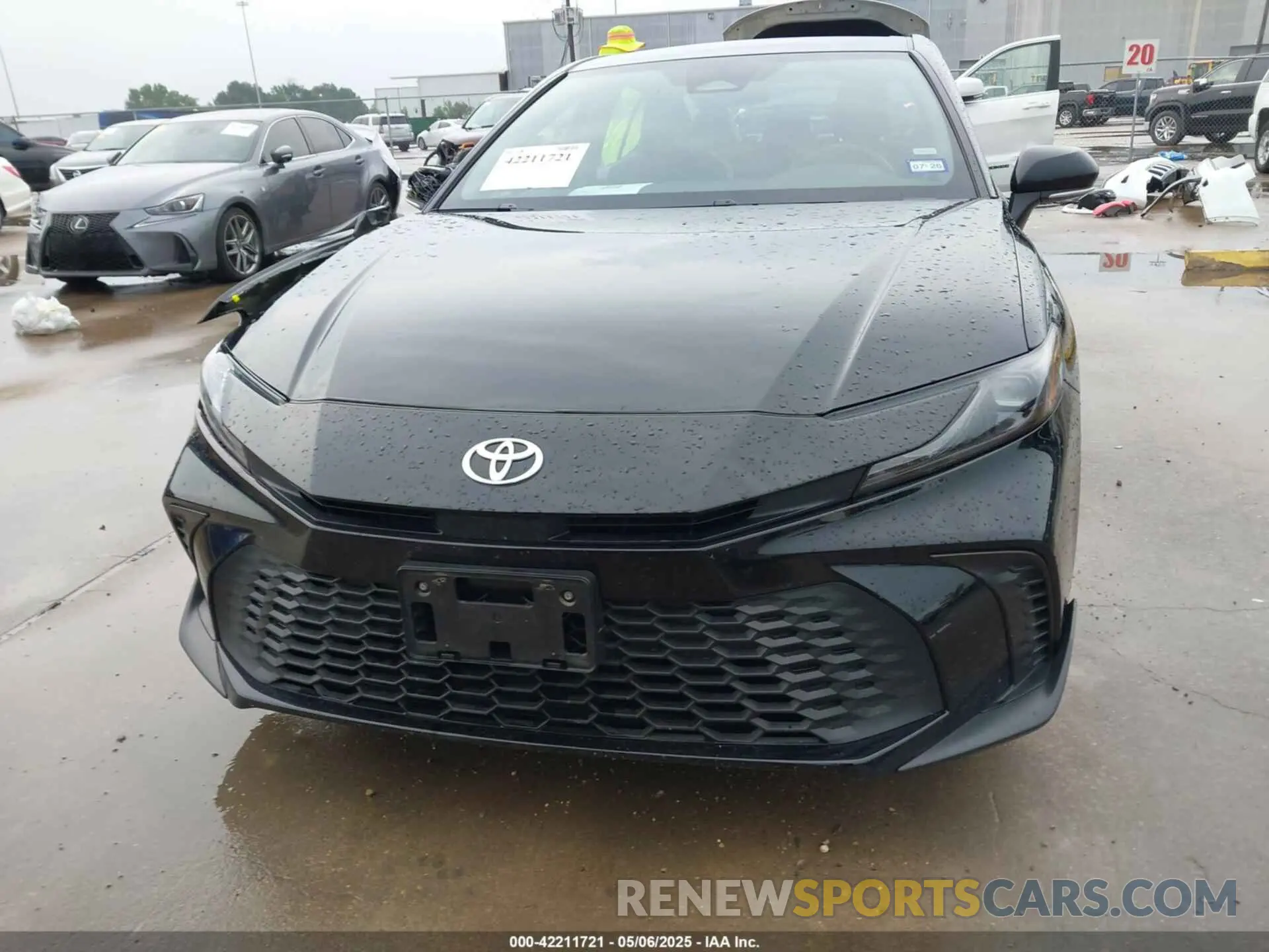 12 Photograph of a damaged car 4T1DAACKXSU526497 TOYOTA CAMRY 2025
