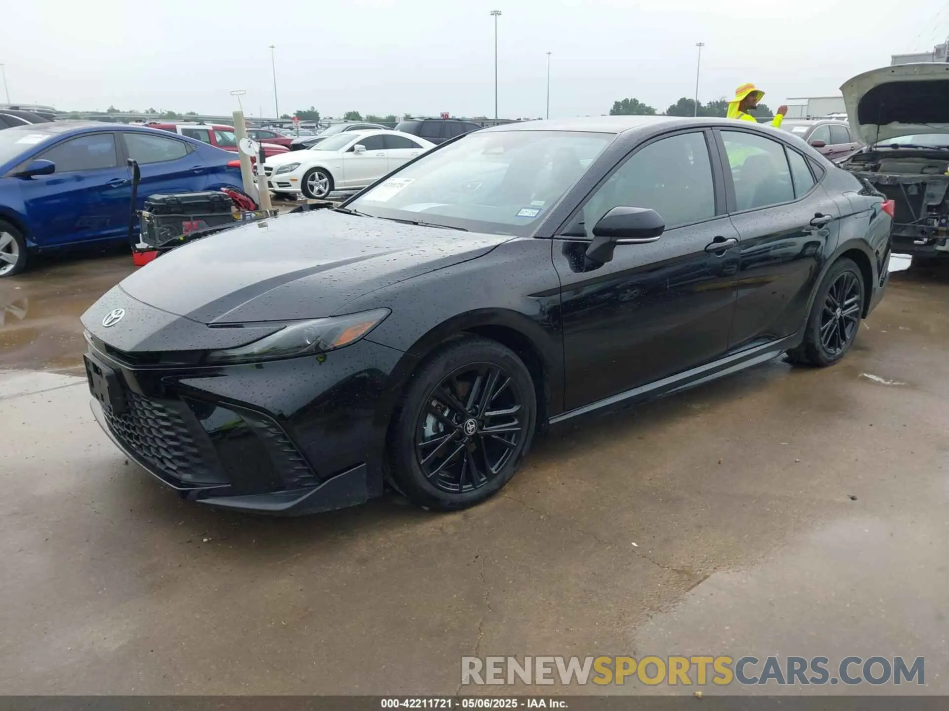 2 Photograph of a damaged car 4T1DAACKXSU526497 TOYOTA CAMRY 2025