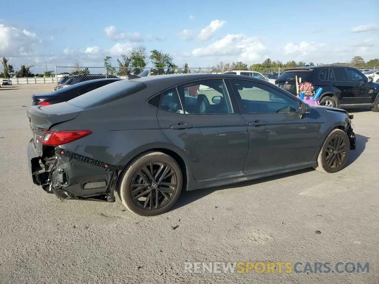 3 Фотография поврежденного автомобиля 4T1DAACKXSU532364 TOYOTA CAMRY 2025