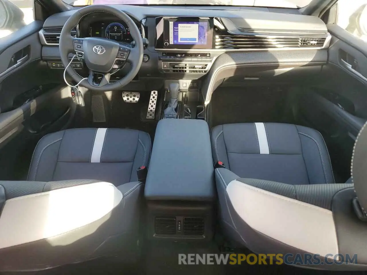8 Фотография поврежденного автомобиля 4T1DAACKXSU532364 TOYOTA CAMRY 2025