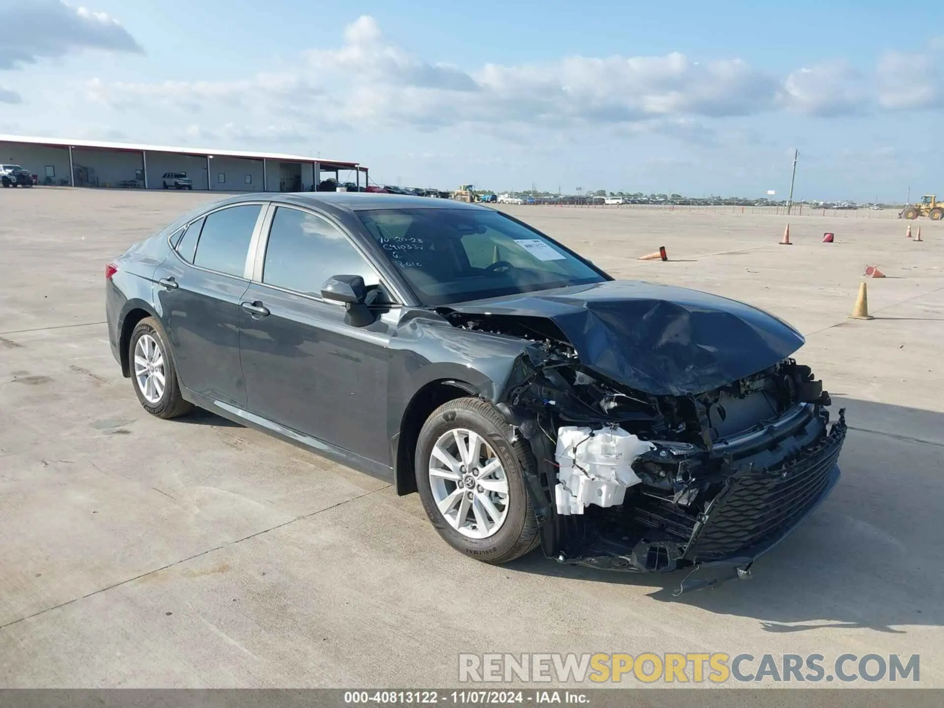 1 Photograph of a damaged car 4T1DAACKXSU547916 TOYOTA CAMRY 2025