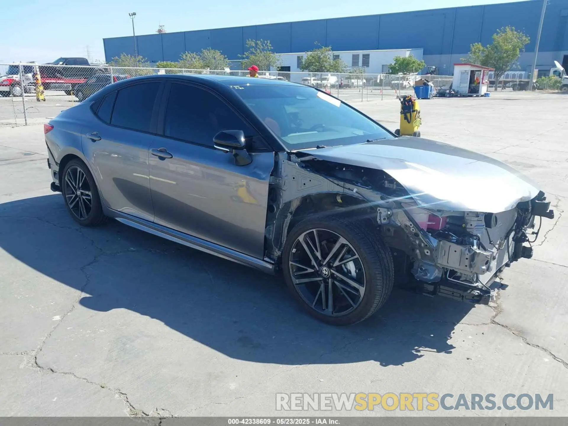 1 Photograph of a damaged car 4T1DAACKXSU554364 TOYOTA CAMRY 2025