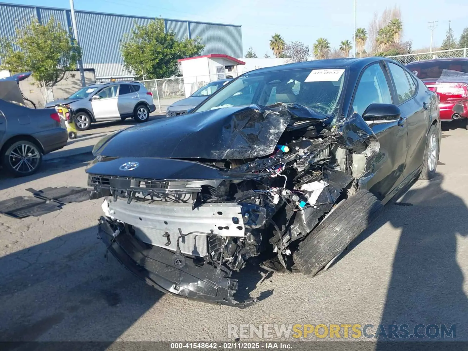 2 Photograph of a damaged car 4T1DAACKXSU576221 TOYOTA CAMRY 2025
