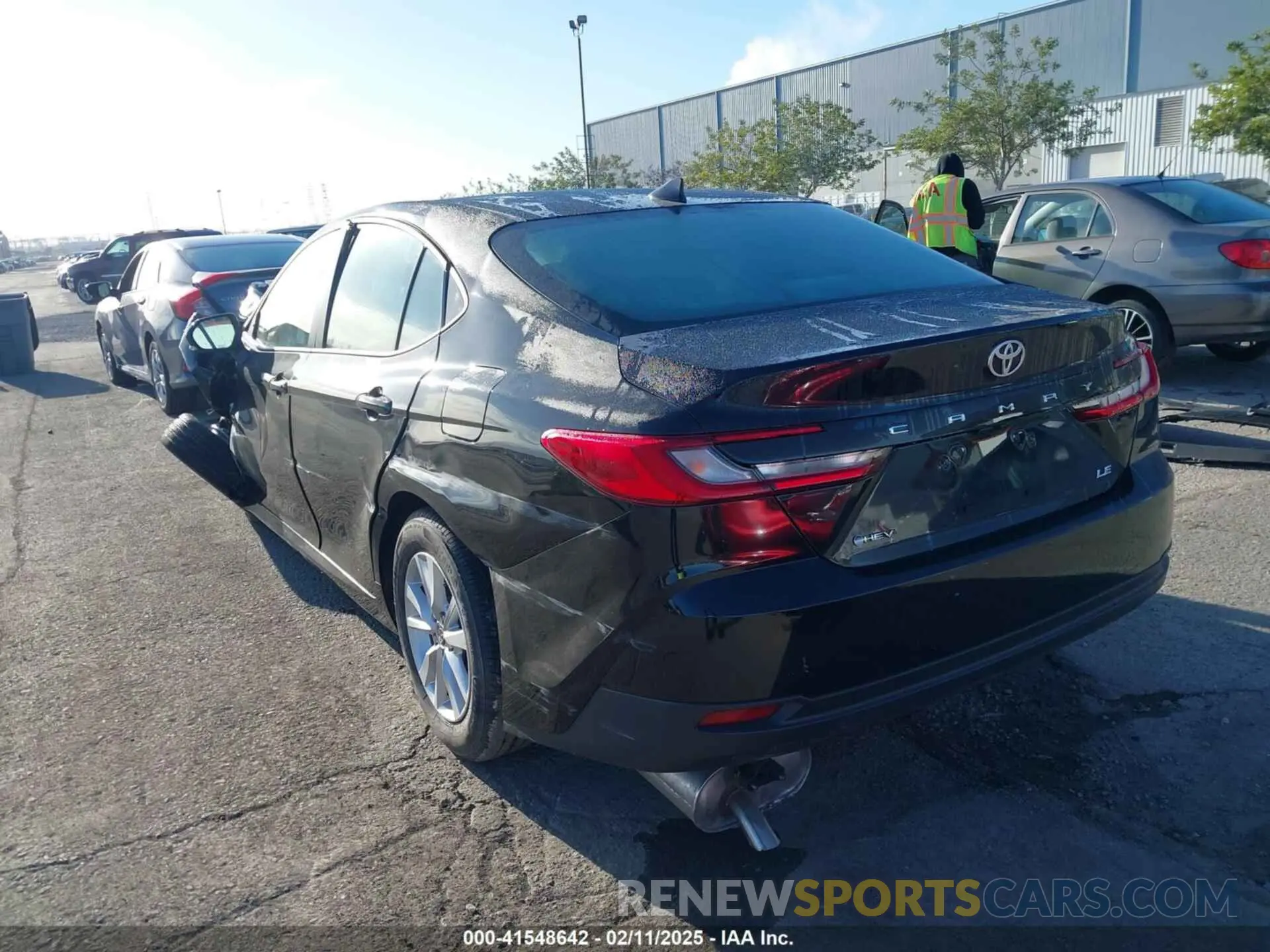 3 Photograph of a damaged car 4T1DAACKXSU576221 TOYOTA CAMRY 2025