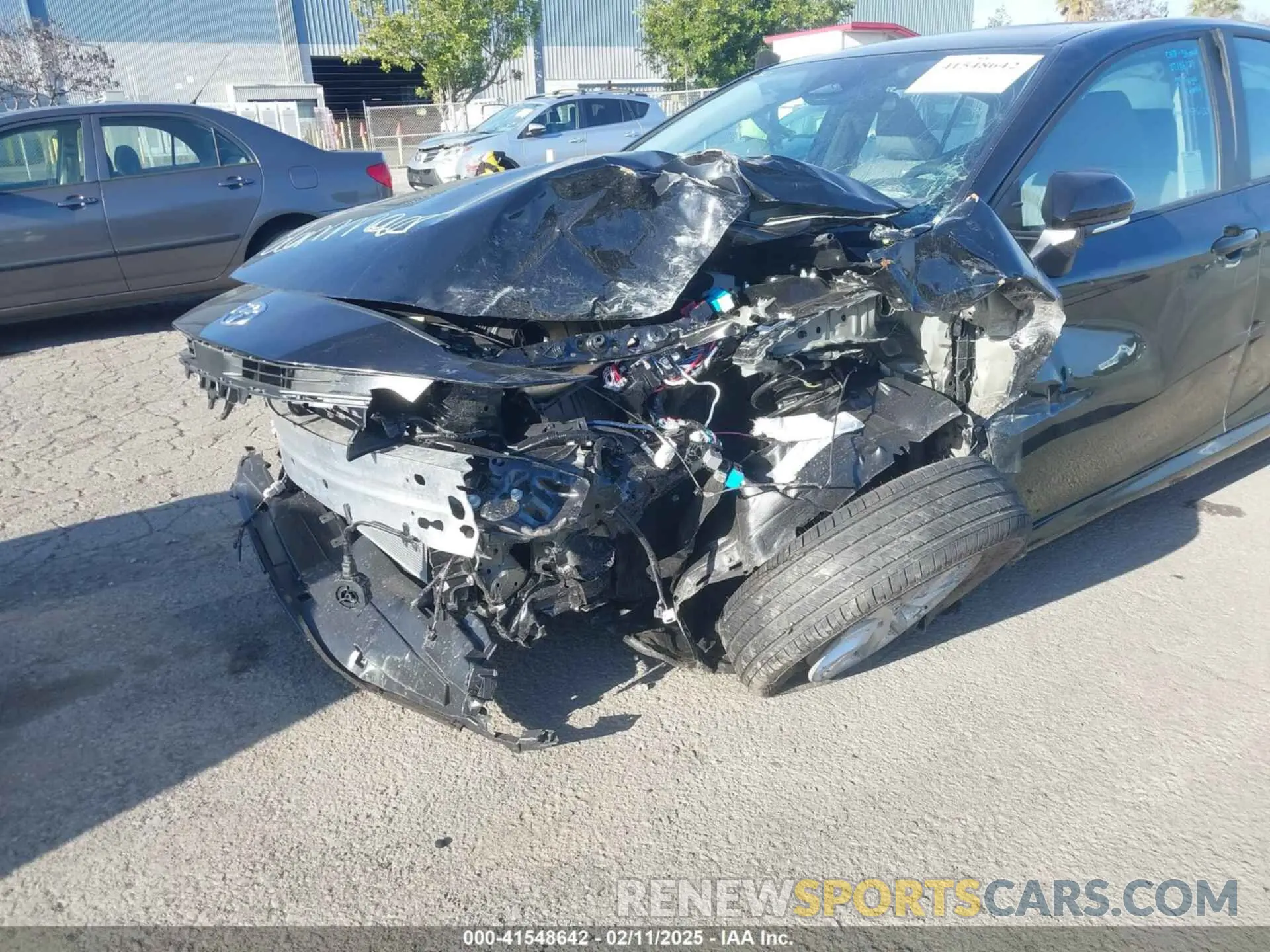 6 Photograph of a damaged car 4T1DAACKXSU576221 TOYOTA CAMRY 2025