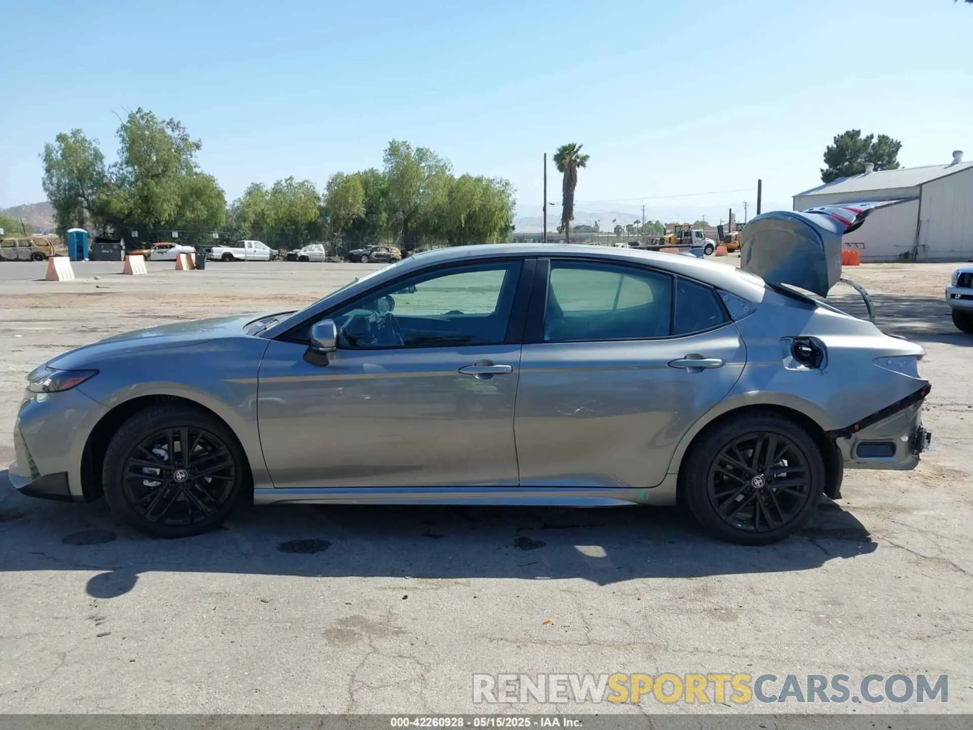 15 Photograph of a damaged car 4T1DAACKXSU599112 TOYOTA CAMRY 2025