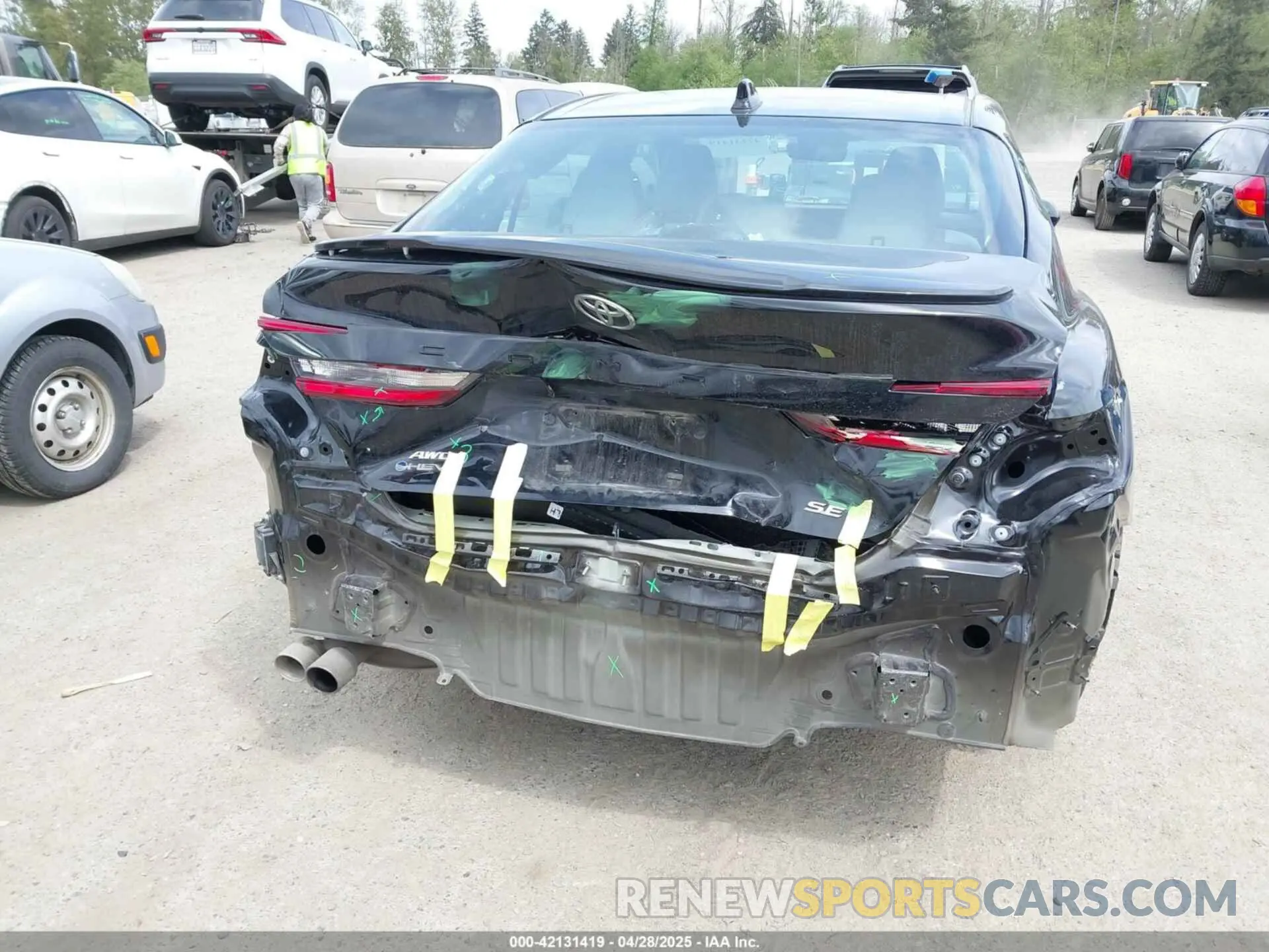 6 Фотография поврежденного автомобиля 4T1DBADK0SU000861 TOYOTA CAMRY 2025