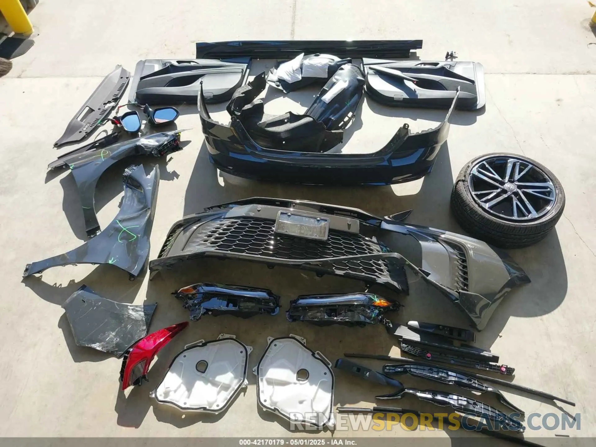 12 Photograph of a damaged car 4T1DBADK0SU016820 TOYOTA CAMRY 2025