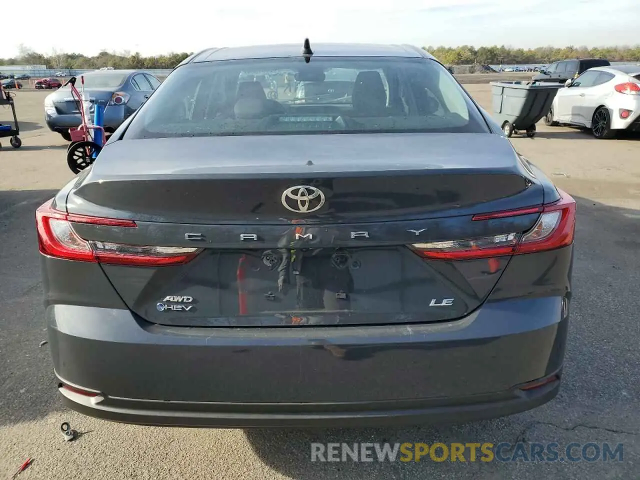 6 Фотография поврежденного автомобиля 4T1DBADK0SU502463 TOYOTA CAMRY 2025
