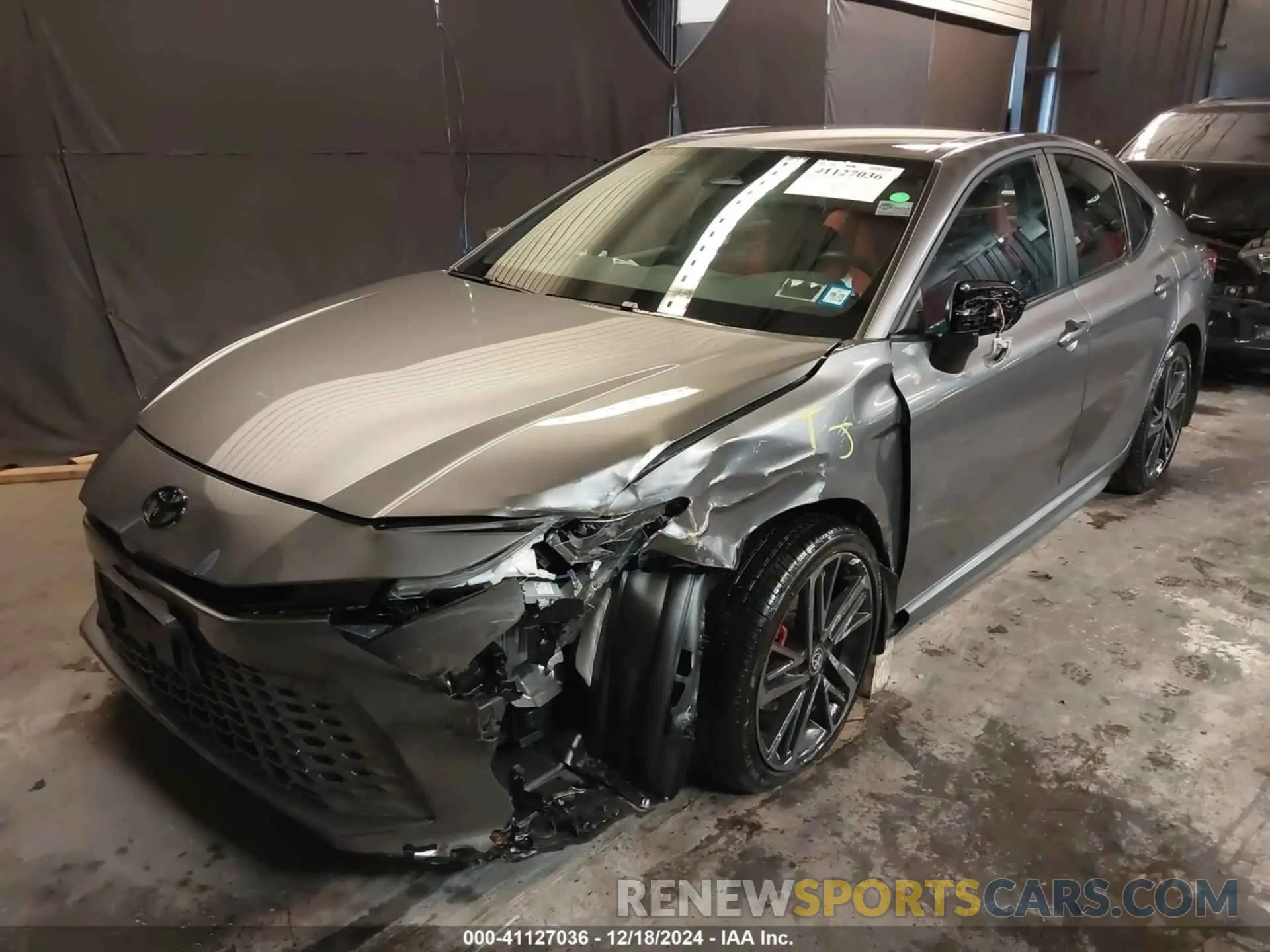 2 Фотография поврежденного автомобиля 4T1DBADK0SU503158 TOYOTA CAMRY 2025
