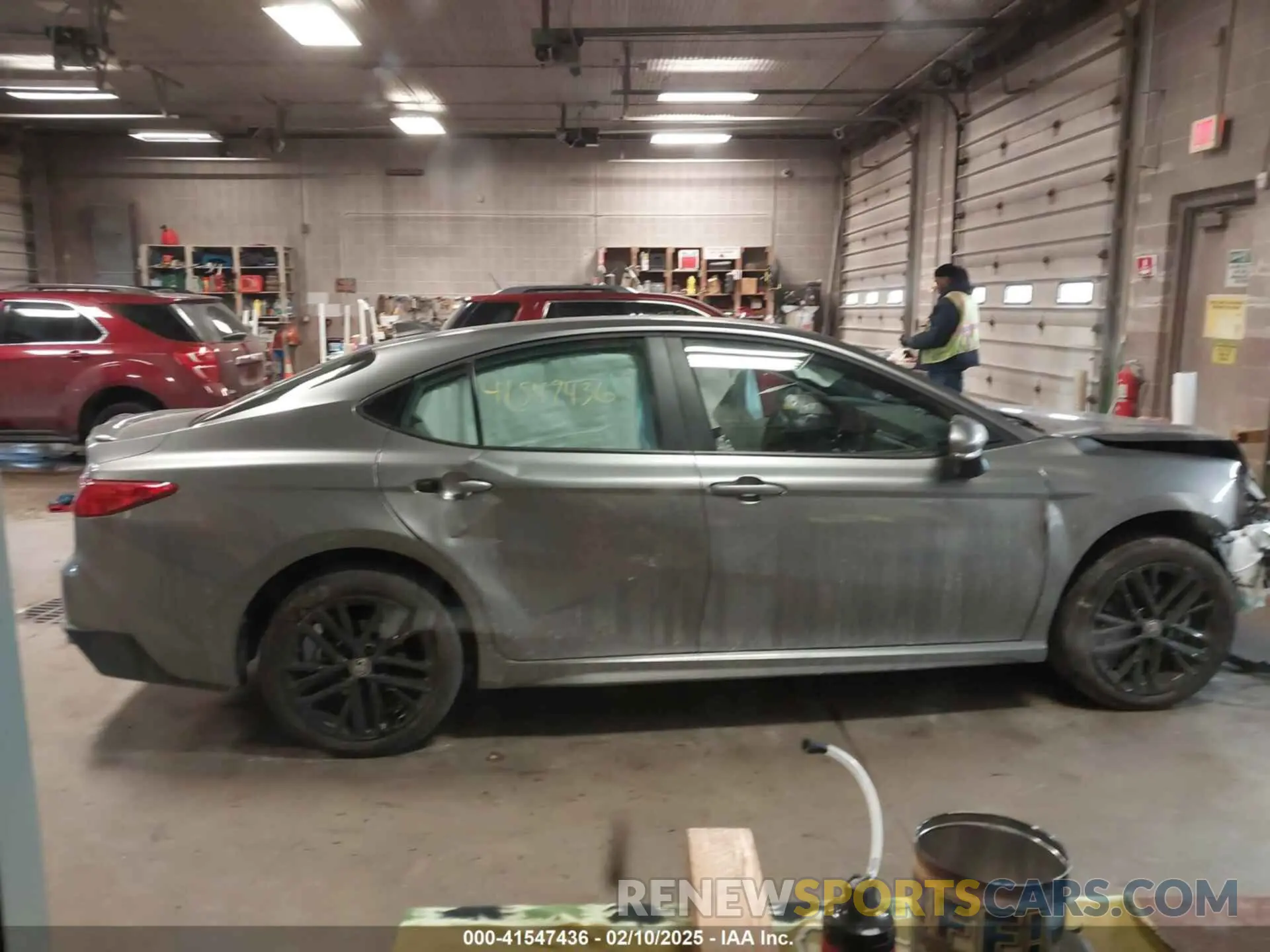 14 Photograph of a damaged car 4T1DBADK0SU518923 TOYOTA CAMRY 2025