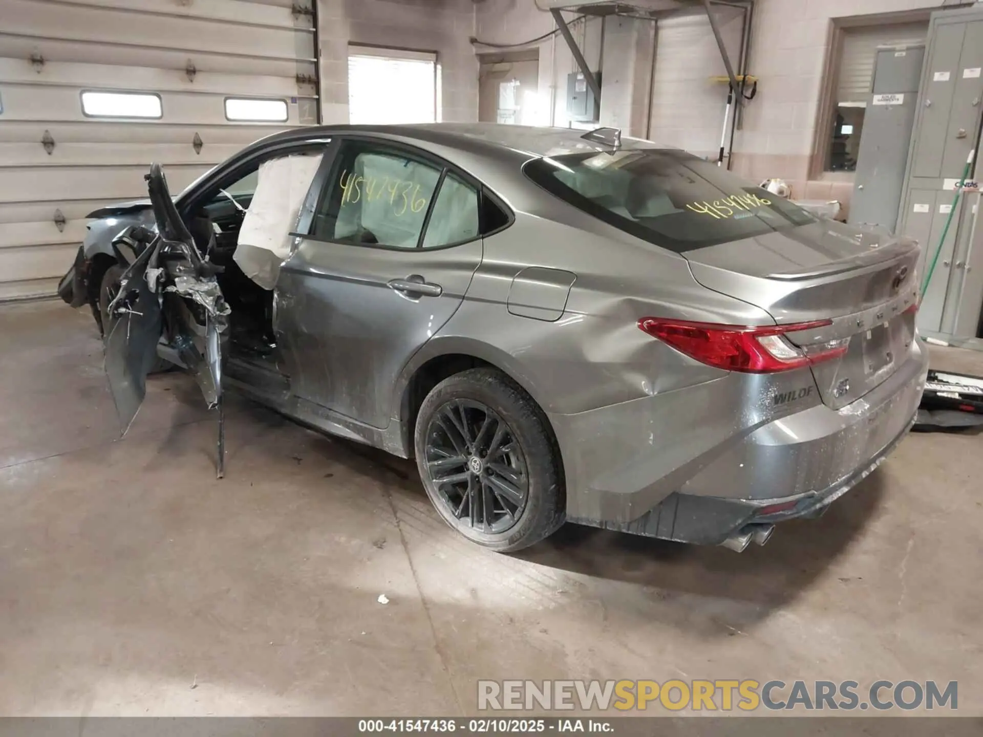 3 Photograph of a damaged car 4T1DBADK0SU518923 TOYOTA CAMRY 2025